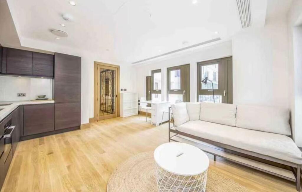 Apartment in London - View 4