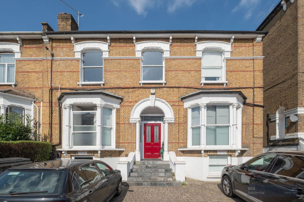 Main image of property: Lordship Park, London, N16 5UP
