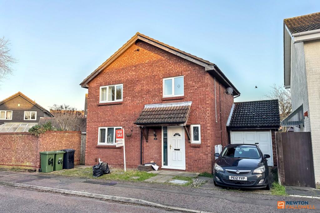 4-bed detached on Uplands, Werrington, Peterborough, PE4, £330,000