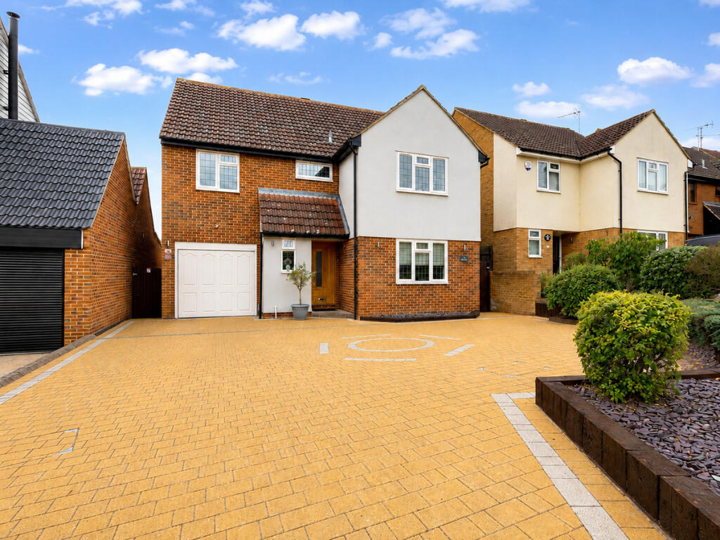 Main image of property: Rectory Avenue, Rochford, SS4