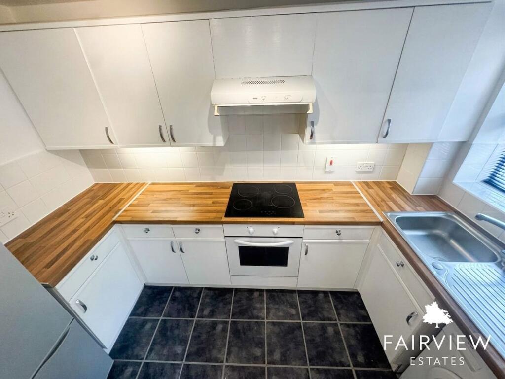 Main image of property: Ardmore Close, Nottingham, NG2