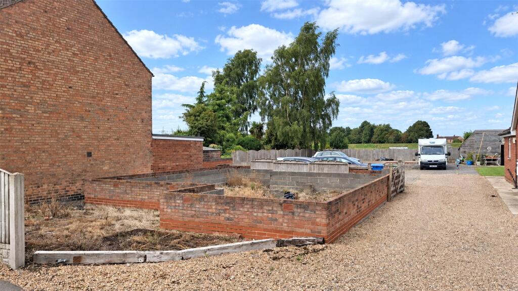 Main image of property: The Paddocks, Canal Lane, West Stockwith, Nottinghamshire, DN10