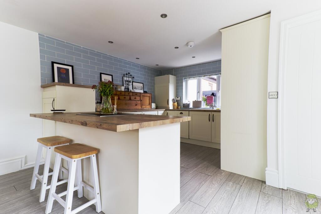 40 The Hawthorns, East Boldon photo 3