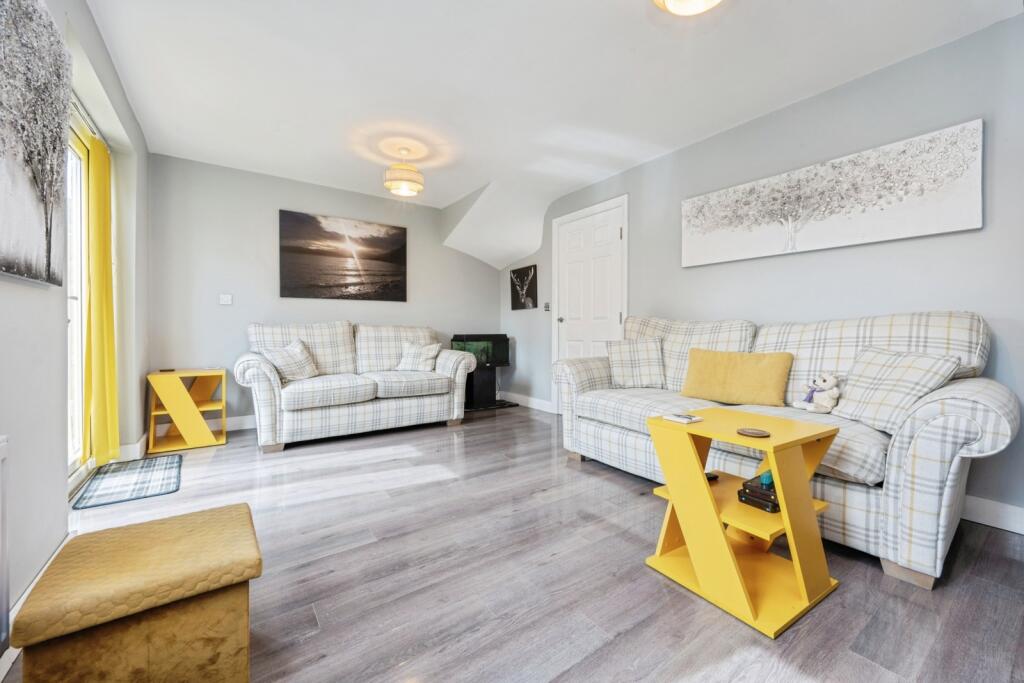 House in Elstow, Bedford - View 2