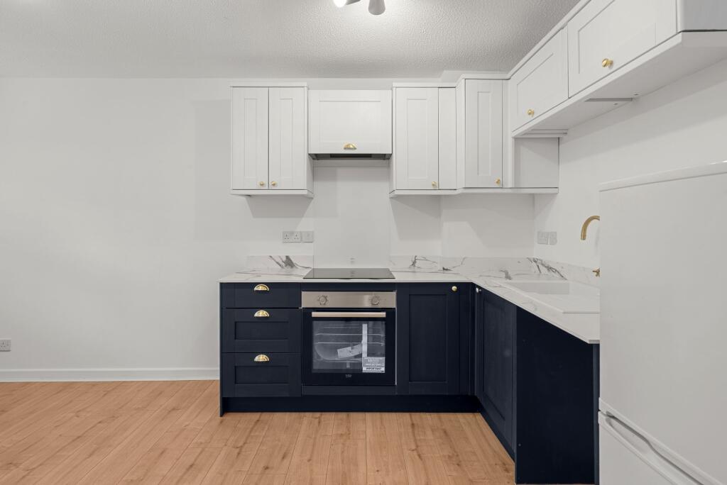 Apartment in Worcester - View 4