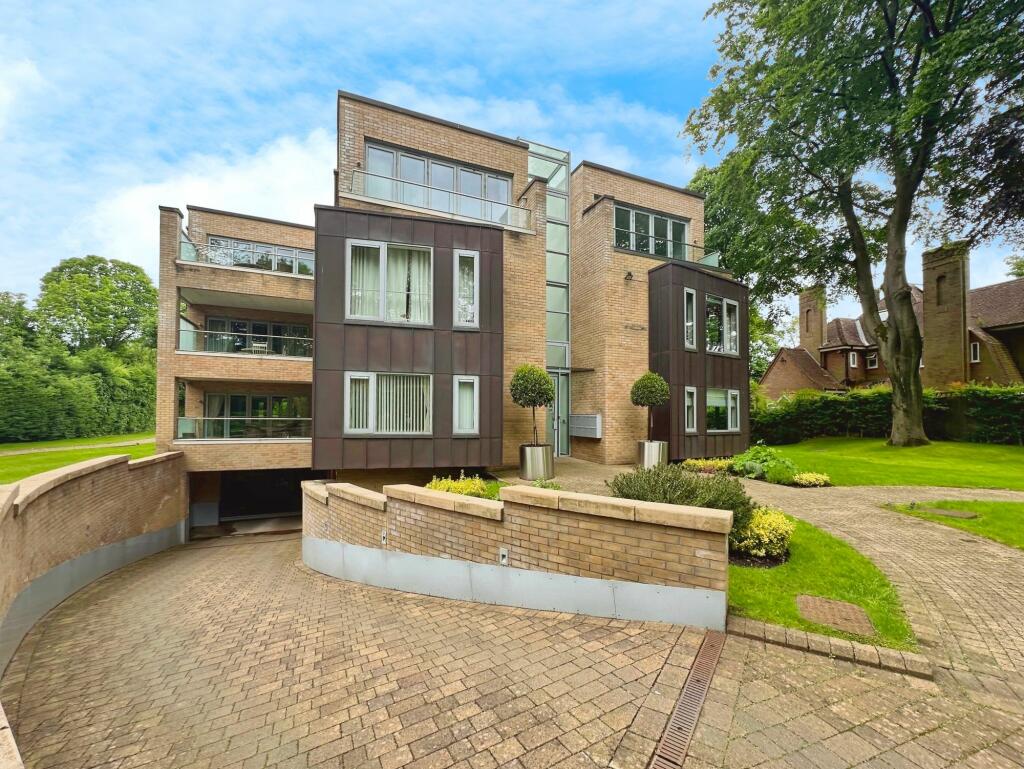 Apartment in Salford, Greater Manchester - View 5
