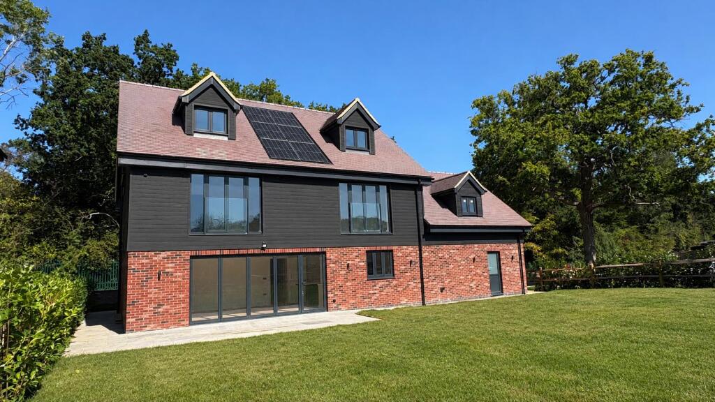 2, Meadow Close, Merrow, Guildford, GU4 photo 4