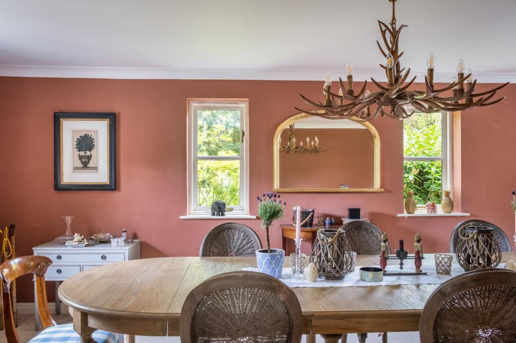 House in Chichester, Kirdford - More