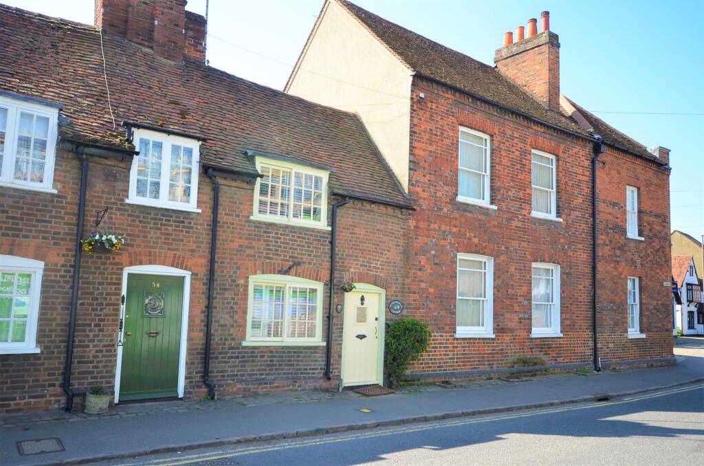 Main image of property: The Broadway, Amersham, Buckinghamshire, HP7