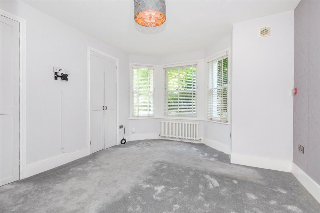 Apartment in Hove, Brunswick - View 5