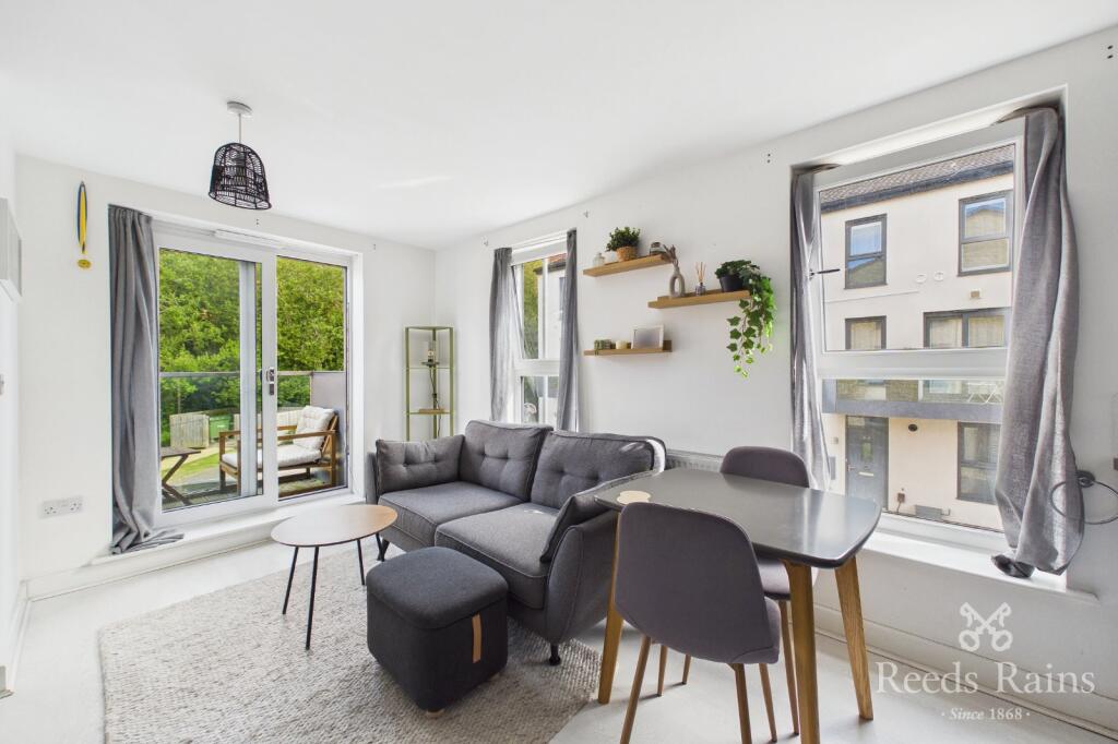 Main image of property: Carnforth Avenue, Wakefield, West Yorkshire, WF1