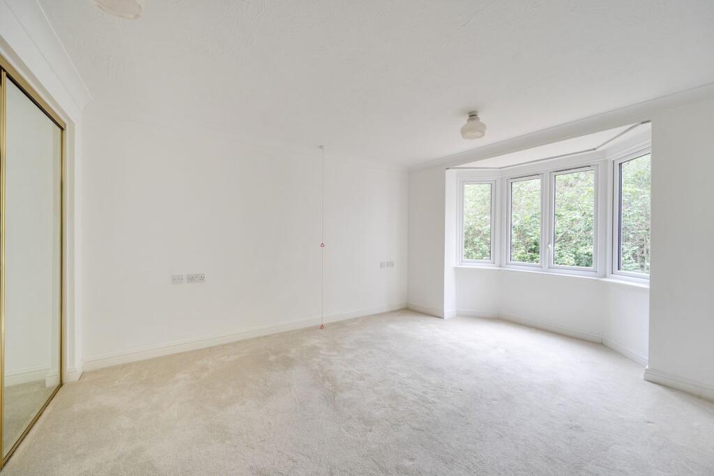 Main image of property: Four Oaks Road, Sutton Coldfield, B74