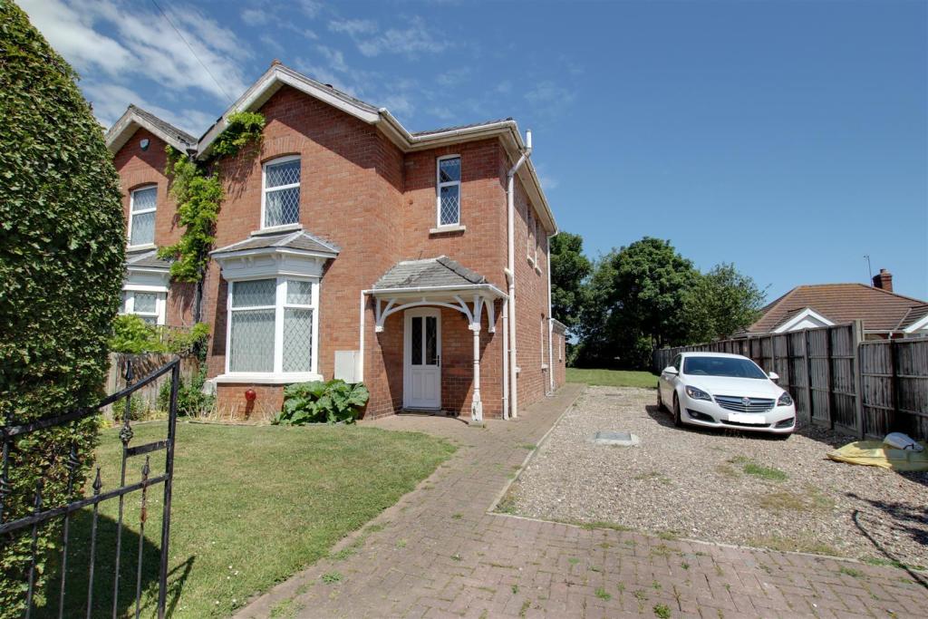 4-bed semi-detached on Strubby Road, Maltby Le Marsh, Alford, £299,950