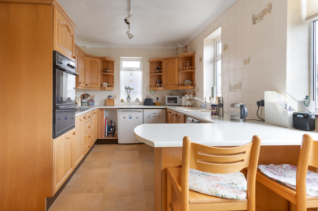 Trident Close, Downend, Bristol - View 5