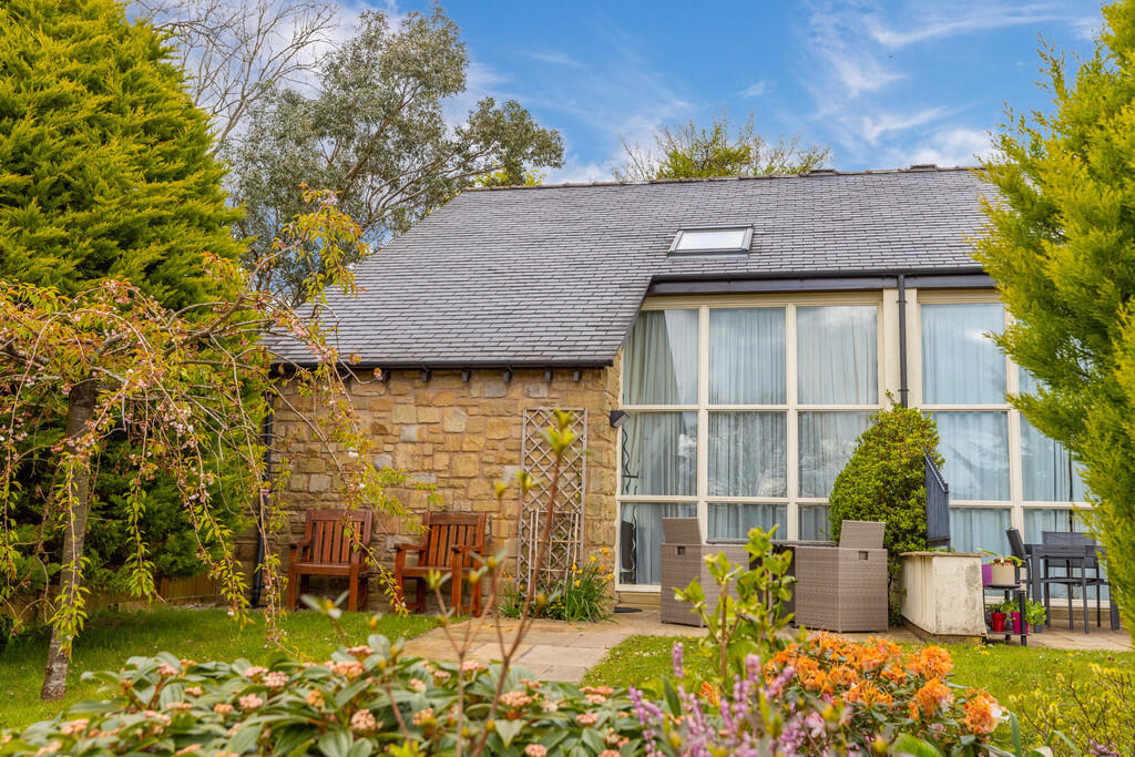 Main image of property: 15 The Meadows, Kirkby Lonsdale, LA6 2GY