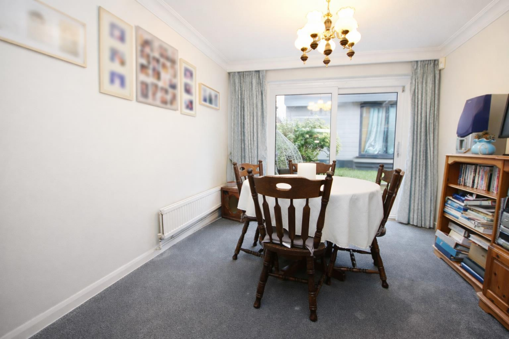 Chandos Road, Borehamwood photo 2