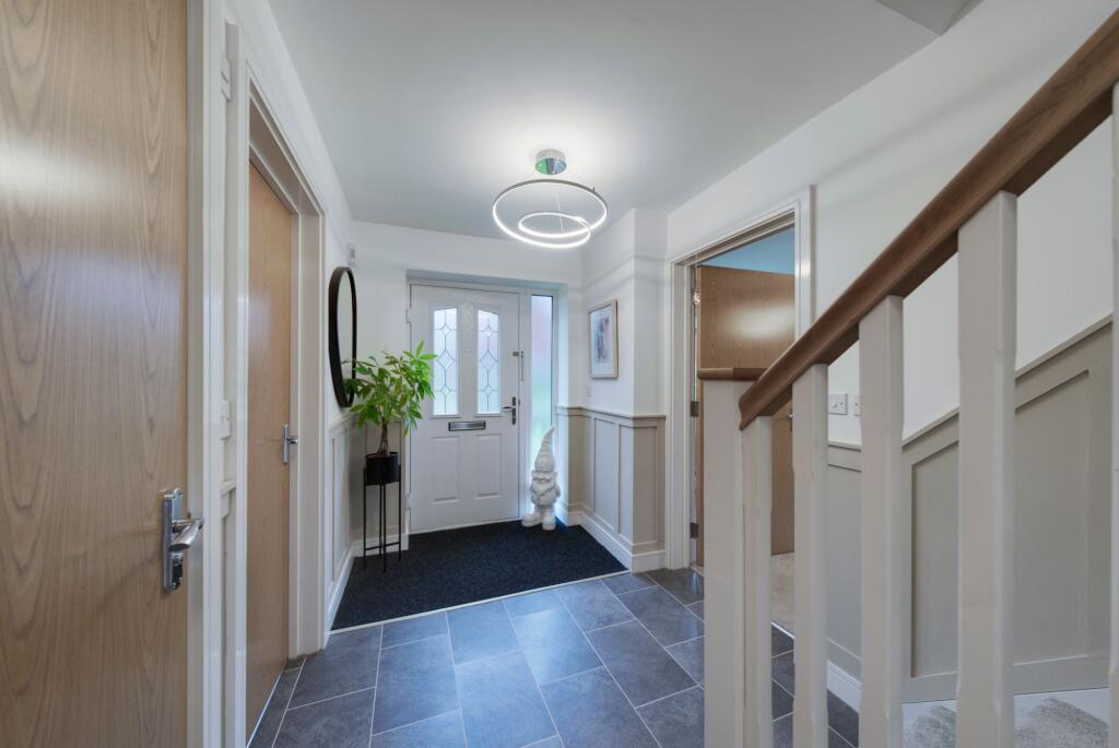 House in Congleton, Blossom Gate, West Heath - More