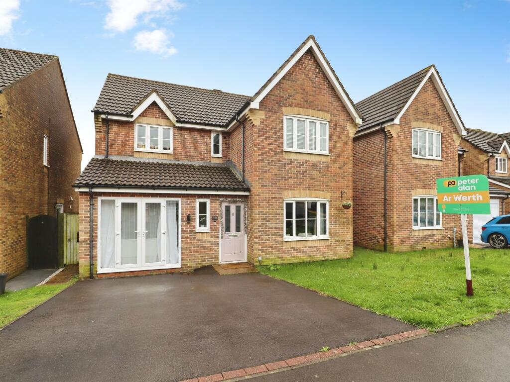 Main image of property: Beech Wood Drive, Tonyrefail, Porth