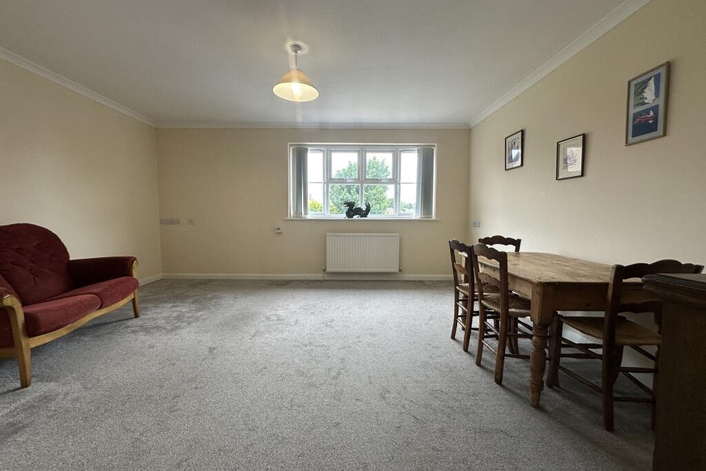Apartment in Dover, Deal - View 3