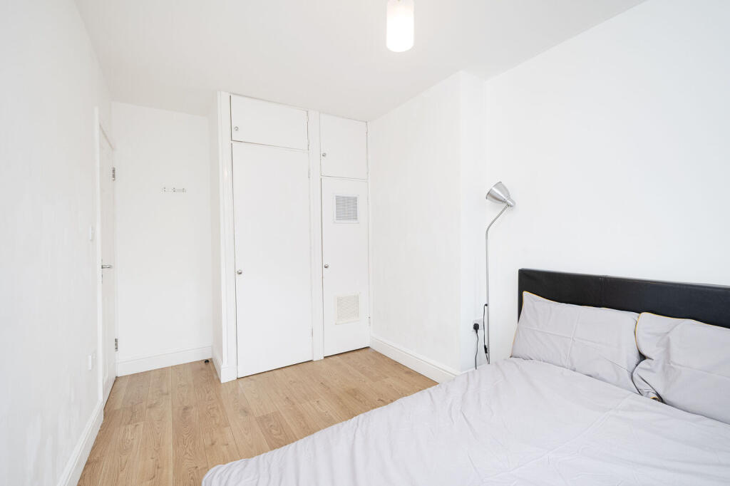 Apartment in London - View 4
