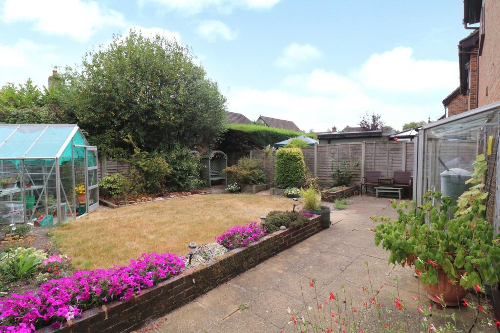 House in Eastleigh, Hedge End - View 4