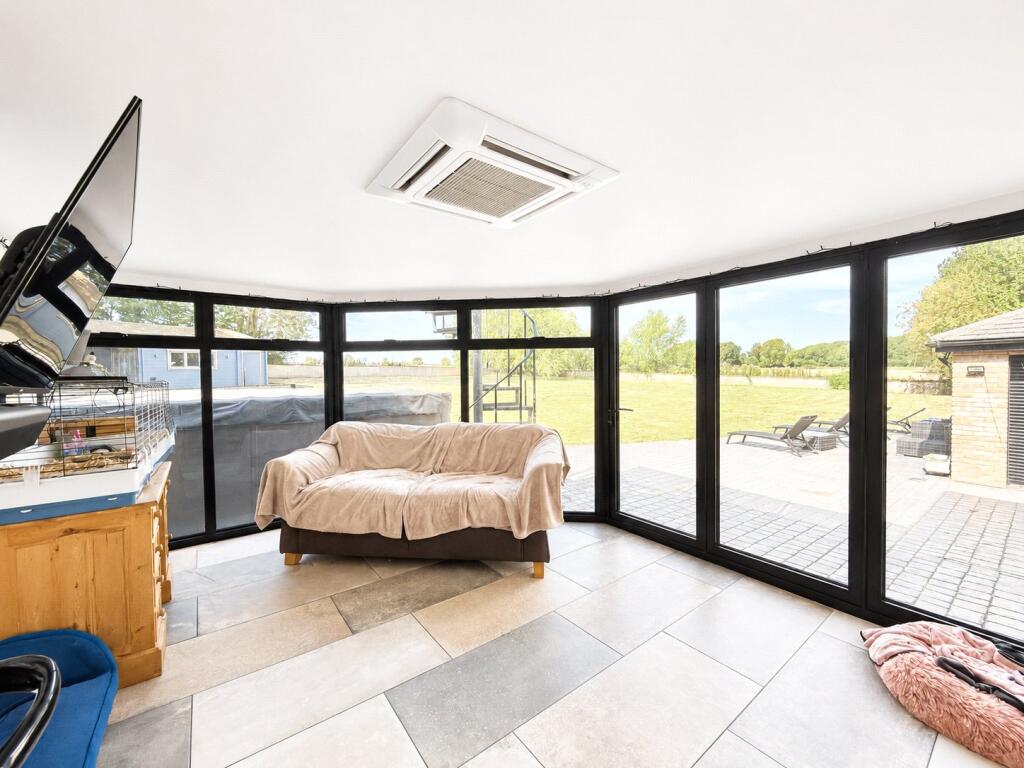 House in Dartford - View 5