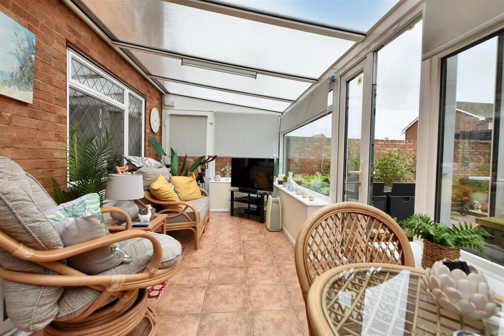 St. Pauls Close, Eastbourne - More