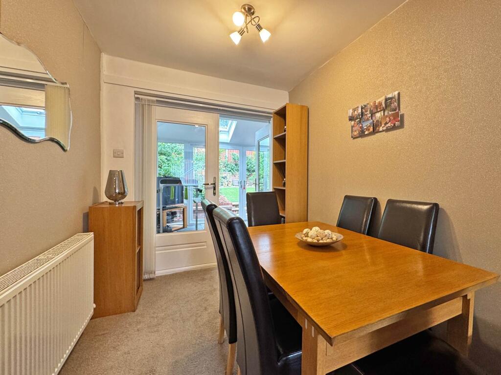 Westcott Grove, Royton, Oldham photo 4