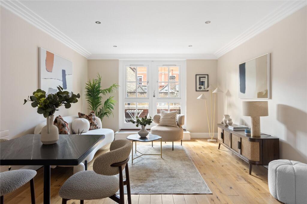 Main image of property: Exchange Court, WC2R