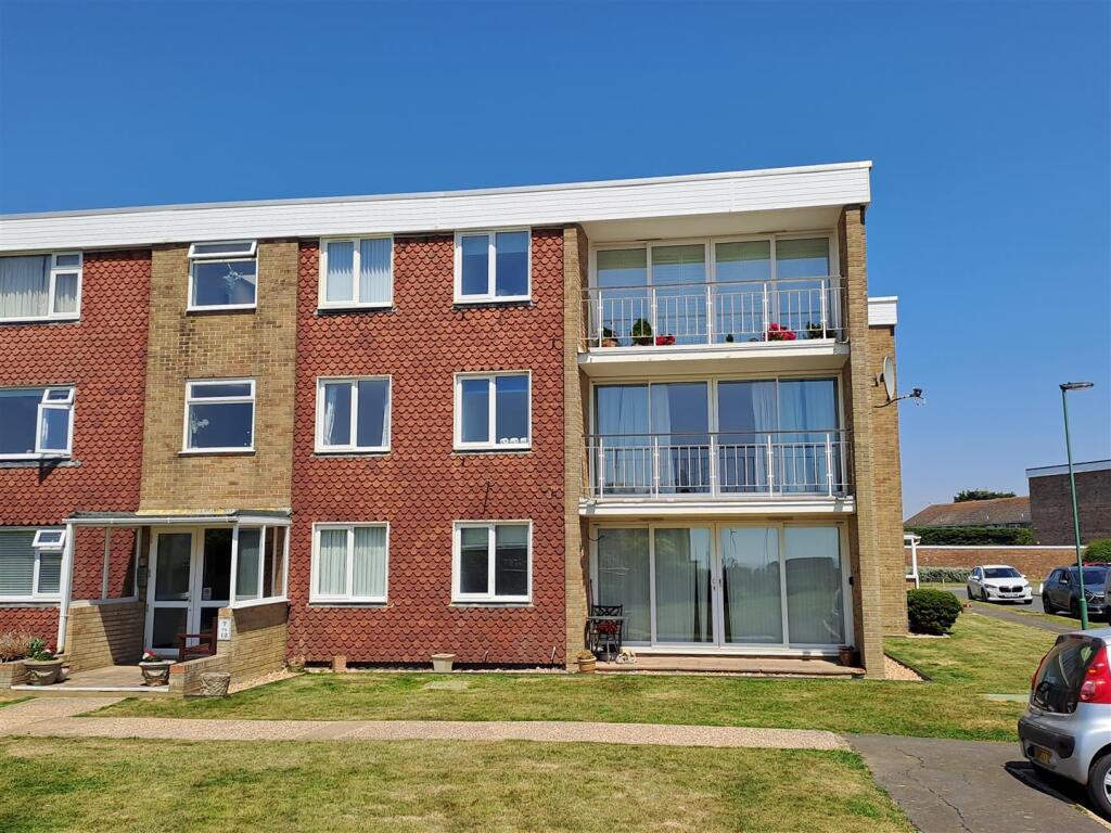 2-bed flat on Climping Court, Rackham Road, Rustington, £280,000