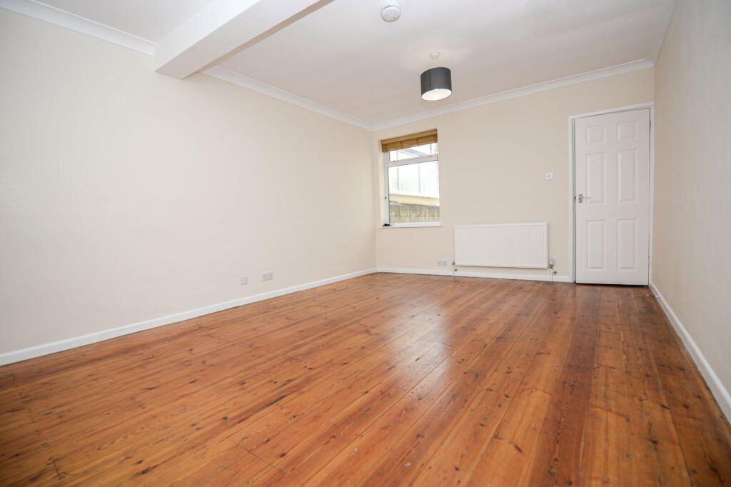 House in Portsmouth - View 4