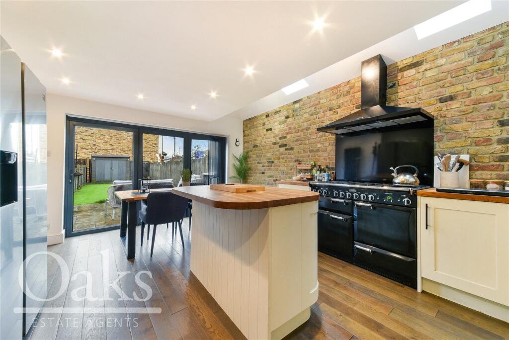 Main image of property: Leslie Park Road, East Croydon