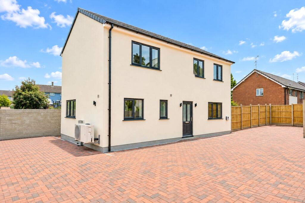Main image of property: Earlstone Court, Bristol, Gloucestershire, BS30
