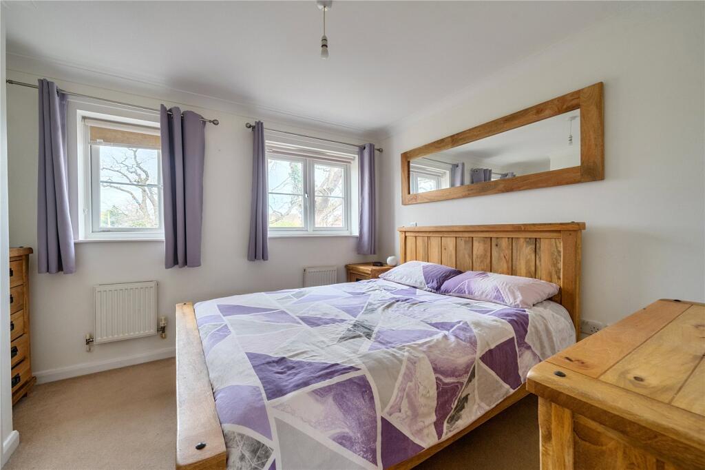 House in Wokingham - More