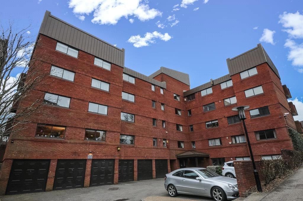 Main image of property: Spencer Close, Finchley, N3