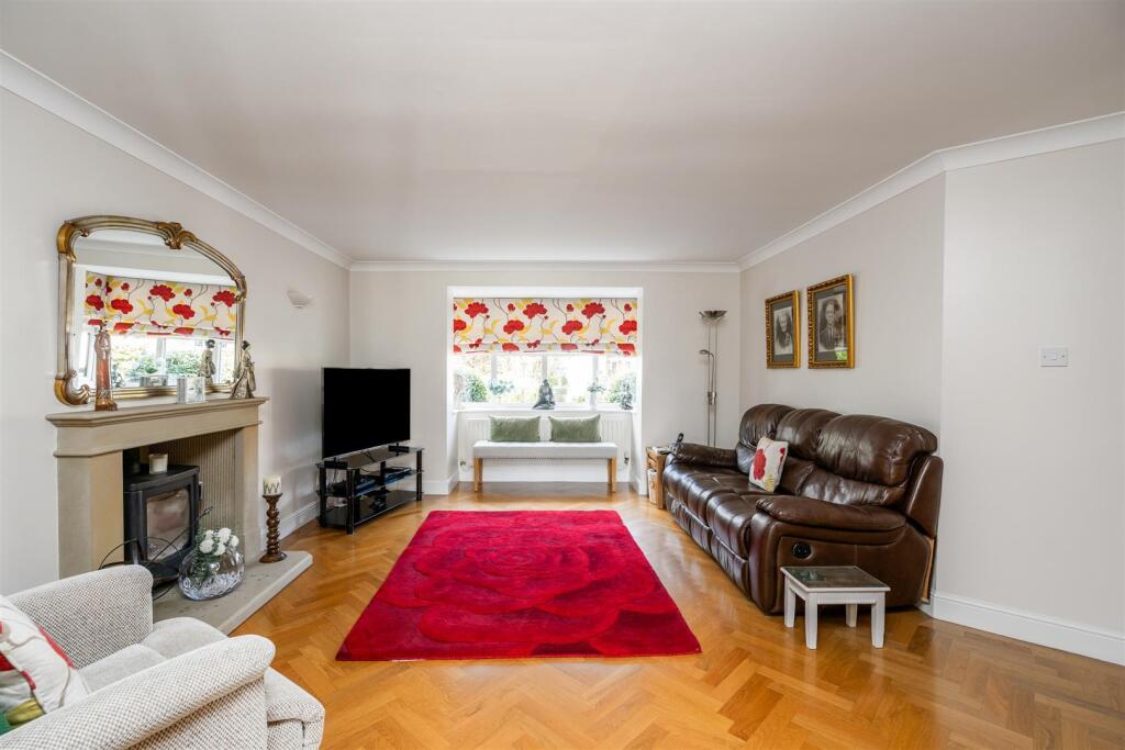 Main image of property: Glendon Way, Dorridge, Solihull
