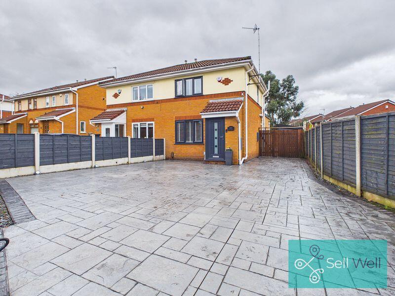 2-bed semi-detached on Grand Union Way, Eccles, Manchester, £280,000