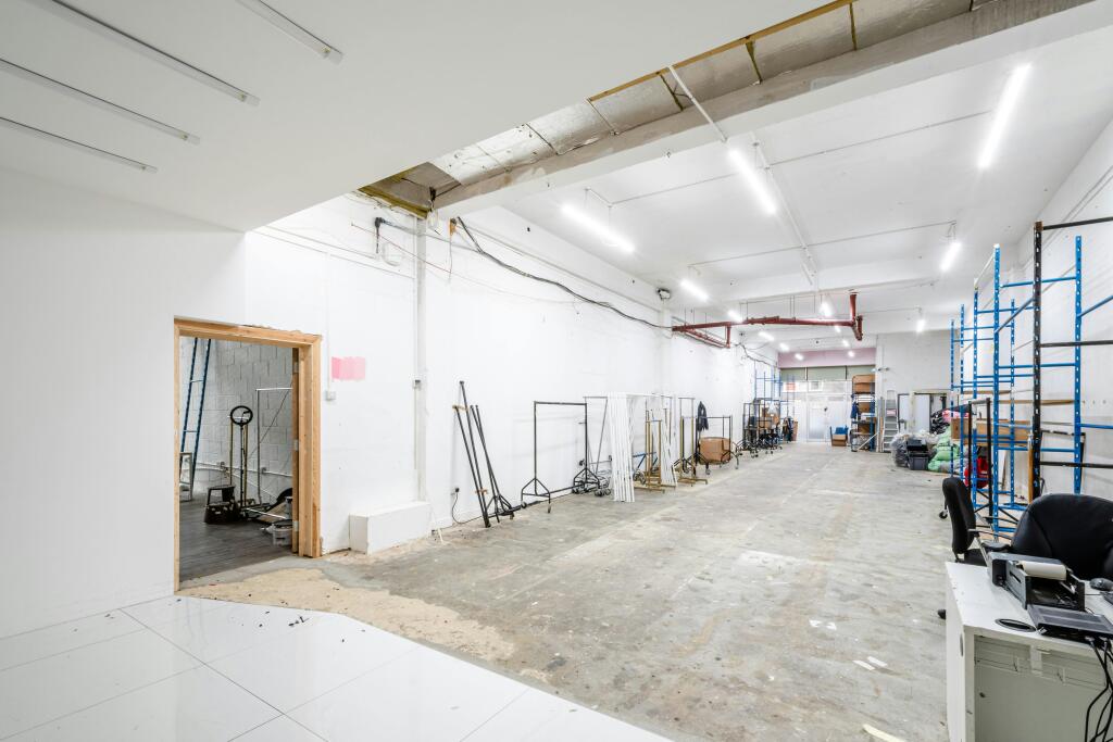 Plumbers Row 18 U1 - Low Res 6.jpg