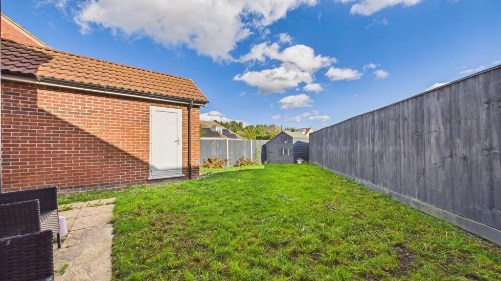 House in South Holland, Crowland - View 4