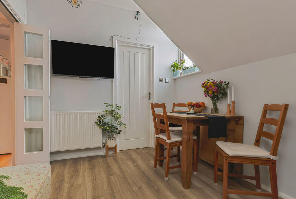 Hawkwood Road, Bournemouth photo 4