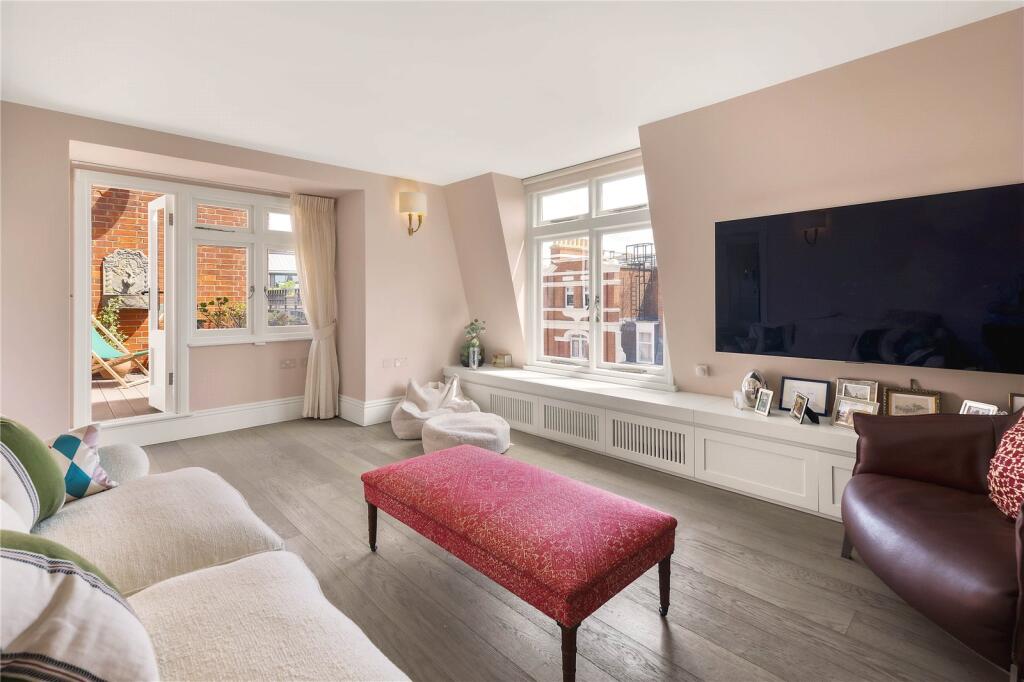 Apartment in London, Kensington - View 2