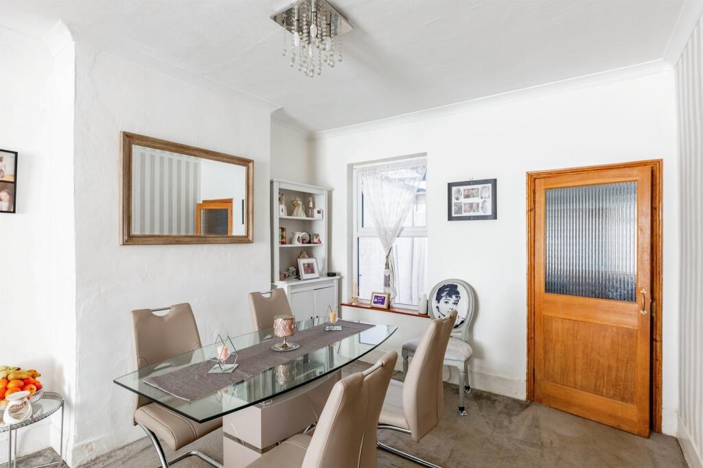 House in Kettering, Avondale - View 5