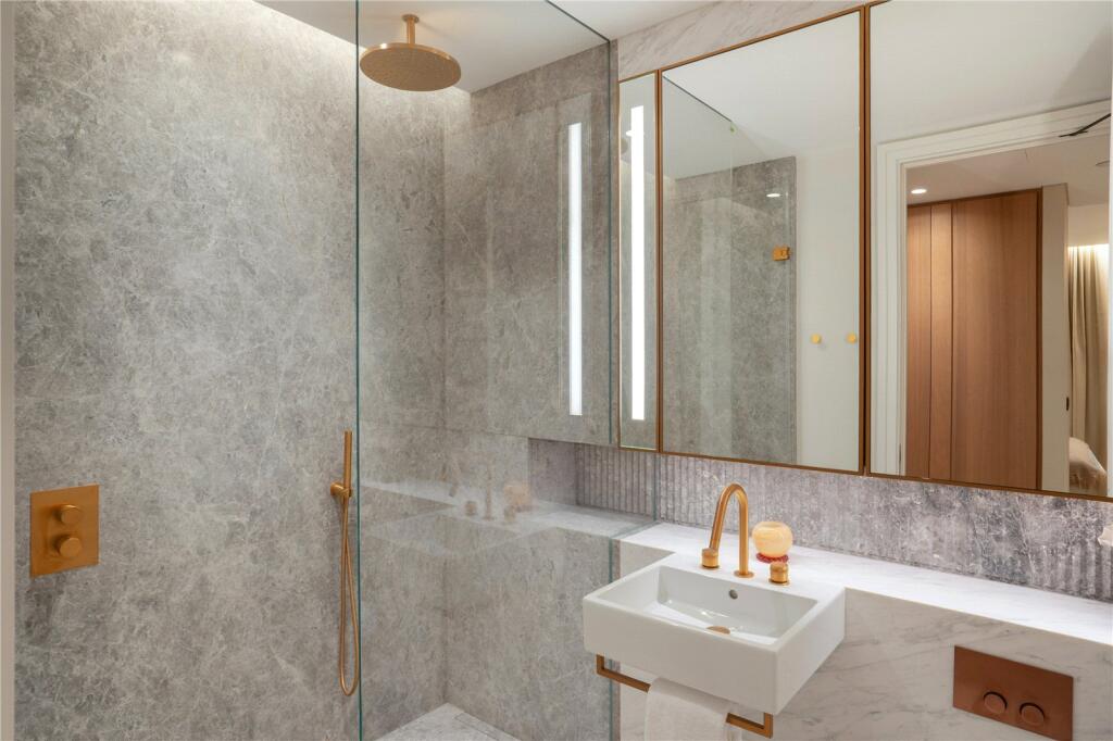 Apartment in London - View 4