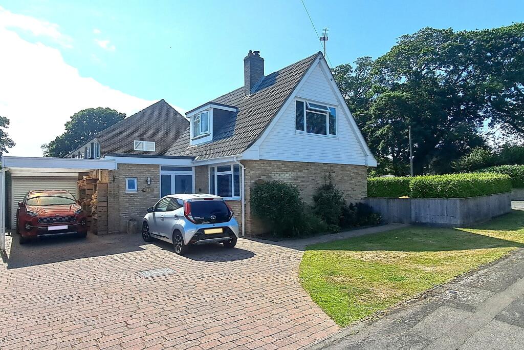 Main image of property: Branksome Close New Milton Hampshire BH25 6BQ