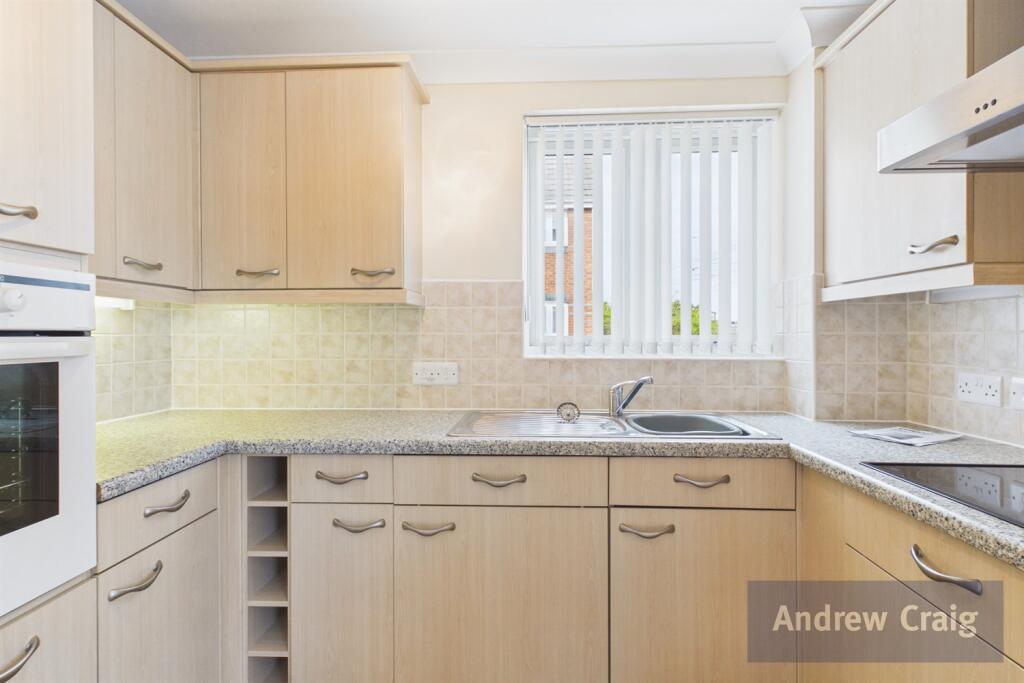 Willow Bank Court, East Boldon photo 4
