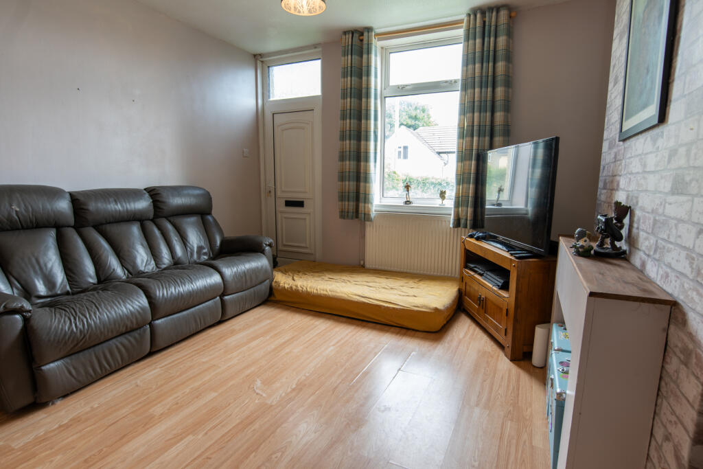 House in Bolsover, Shirebrook - View 3
