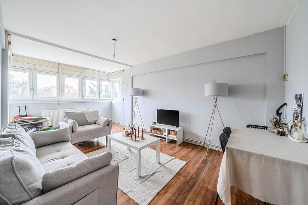 Apartment in London - View 5