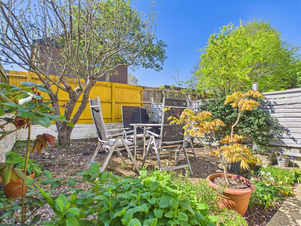 House in Hove, Brighton and Hove - View 4