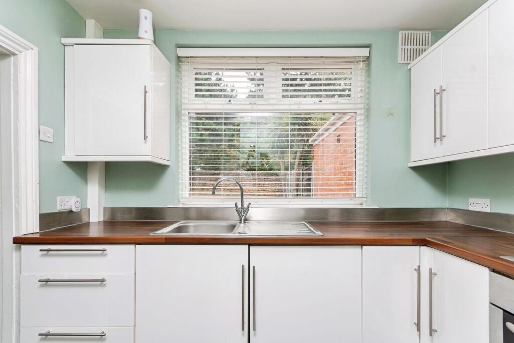 House in Nottingham - View 5