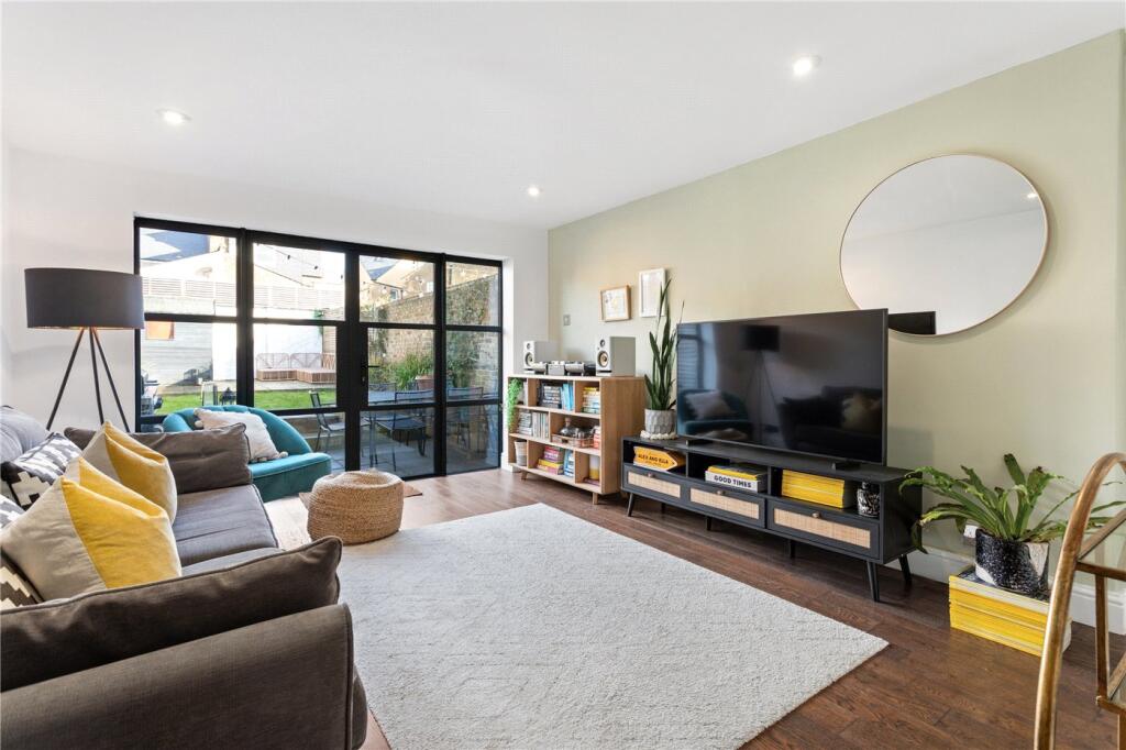 Main image of property: Trevelyan Road, London, SW17